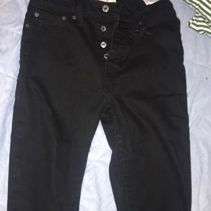 Women’s Levi Ripped Jeans